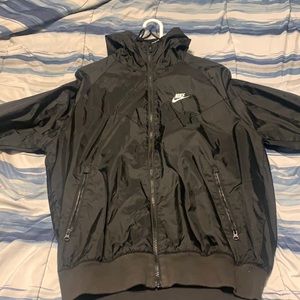Black Nike windbreaker